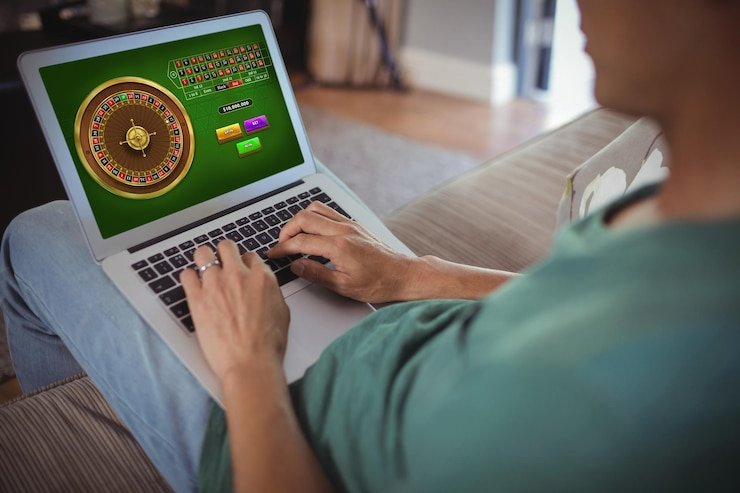 Layar pertandingan PUBG Mobile di aplikasi 777singa dengan odds real-time dan slip taruhan